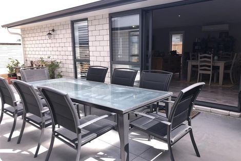 Photo of property in 8 Saint Thomas Avenue, Pyes Pa, Tauranga, 3112