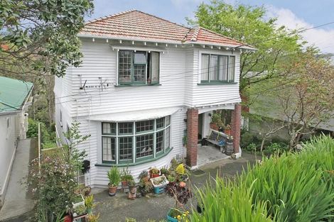 Photo of property in 98 Nairn Street, Mount Cook, Wellington, 6011