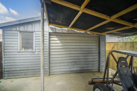 Photo of property in 28 Branigan Parade, Kelvin Grove, Palmerston North, 4414