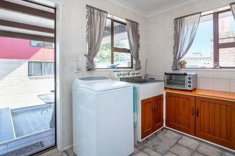 Photo of property in 121 South Belt, Solway, Masterton, 5810