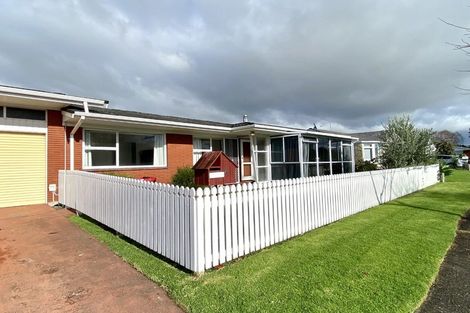 Photo of property in 4 Tupaea Place, Otumoetai, Tauranga, 3110