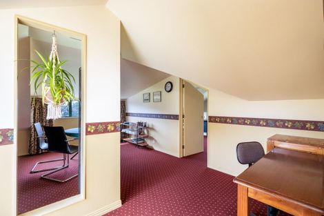 Photo of property in 1 Kahikatea Street, Inglewood, 4330