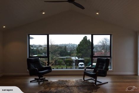Photo of property in 3 Malabar Drive, Ellerslie, Auckland, 1051