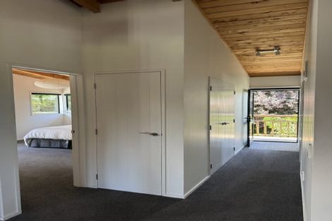 Photo of property in 4 Gradwell Place, Two Mile Bay, Taupo, 3330