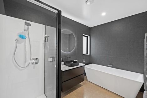 Photo of property in 4 Aquarius Lane, Langs Beach, 0582