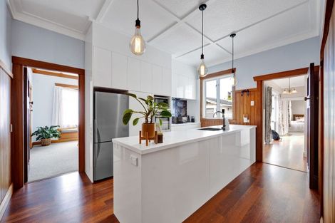 Photo of property in 183 Tukapa Street, Westown, New Plymouth, 4310