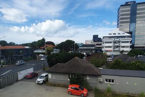 Photo of property in Frank Sargeson Apts, 204/74 Anzac Street, Takapuna, Auckland, 0622