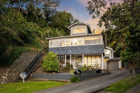 Photo of property in 102 Paremata Road, Paremata, Porirua, 5024