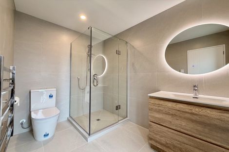 Photo of property in 58b Fitzherbert Avenue, West Harbour, Auckland, 0618