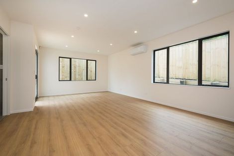 Photo of property in 71 Salamanca Road, Sunnynook, Auckland, 0620