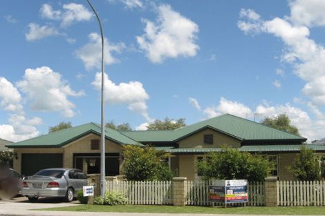 Photo of property in 87 Carlyle Street, Leamington, Cambridge, 3432