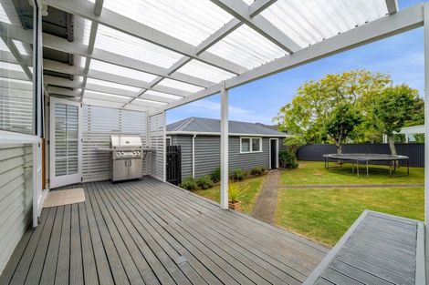 Photo of property in 7 Hursthouse Street, Vogeltown, New Plymouth, 4310