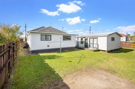 Photo of property in 43 Beaumonts Way, Manurewa, Auckland, 2102