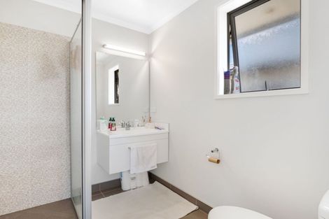 Photo of property in 48 Adams Road South, Pukekohe, 2120