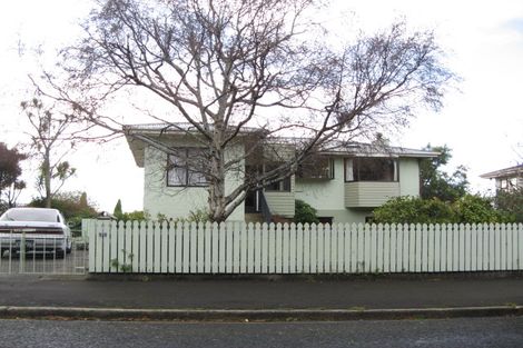 Photo of property in 51 Isadore Road, Saint Clair, Dunedin, 9012