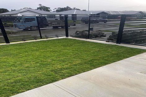 Photo of property in 17 Castletown Street, Wallaceville, Upper Hutt, 5018