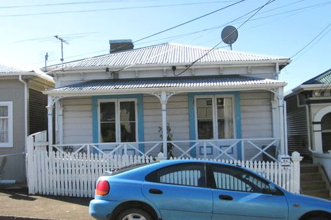 Photo of property in 8a Gordon Street, Newtown, Wellington, 6021
