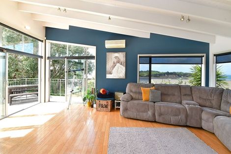 Photo of property in 52a Everard Avenue, Army Bay, Whangaparaoa, 0930