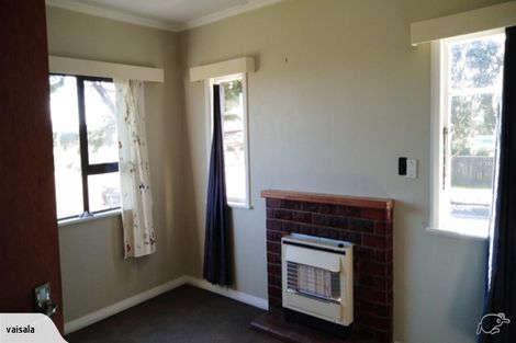 Photo of property in 32 Rangiora Street, Castlecliff, Whanganui, 4501