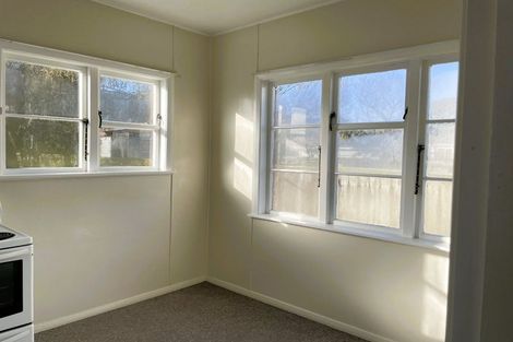 Photo of property in 10/8 Compton Crescent, Taita, Lower Hutt, 5011
