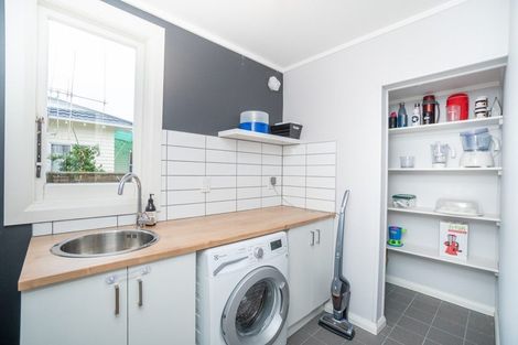 Photo of property in 36 Miro Street, Takaro, Palmerston North, 4410