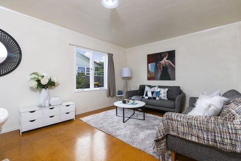 Photo of property in 1/6 Steen Place, Mangere Bridge, Auckland, 2022