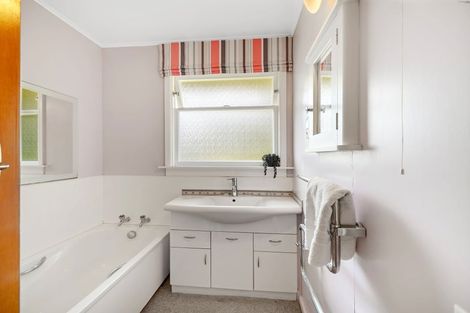 Photo of property in 87 Taward Street, Oamaru North, Oamaru, 9400