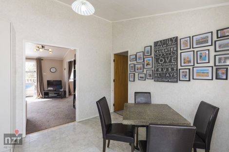 Photo of property in 6 King Street, Halcombe, Feilding, 4779