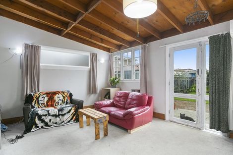 Photo of property in 25 Bathgate Street, South Dunedin, Dunedin, 9012