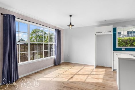 Photo of property in 9 Whaka Street, Maungaturoto, 0520