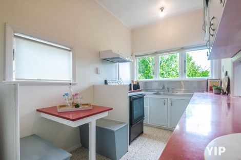 Photo of property in 18 Hinau Street, Tawa, Wellington, 5028