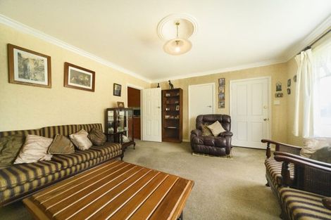 Photo of property in 39 Aberdeen Avenue, Takaro, Palmerston North, 4412