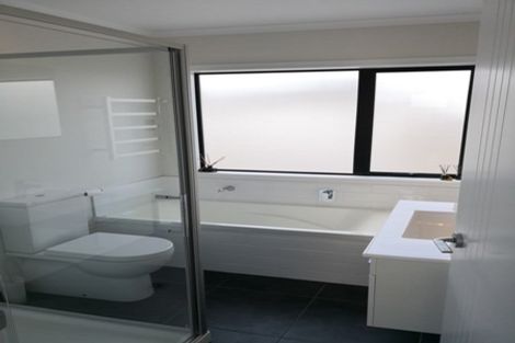 Photo of property in 32 Tennille Street, Flagstaff, Hamilton, 3210