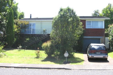 Photo of property in 2 Cunliffe Place, Glenfield, Auckland, 0629