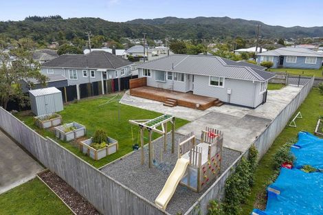 Photo of property in 4 Derwent Street, Wainuiomata, Lower Hutt, 5014