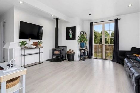 Photo of property in 5 Konini Street, Inglewood, 4330