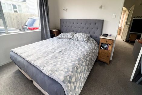 Photo of property in 27 Domain Street, Waiuku, 2123