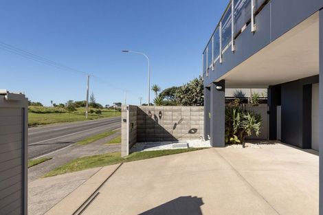 Photo of property in 822a Papamoa Beach Road, Papamoa Beach, Papamoa, 3118