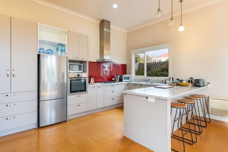 Photo of property in 35 Crosby Street, Mornington, Dunedin, 9011