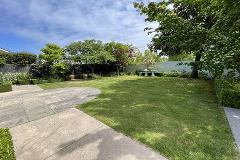 Photo of property in 16 Poynder Avenue, Merivale, Christchurch, 8014