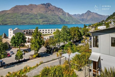 Photo of property in 10 Sainsbury Road, Fernhill, Queenstown, 9300