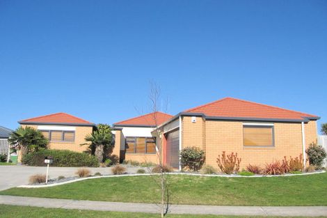 Photo of property in 3 Lavenham Place, Rototuna North, Hamilton, 3210