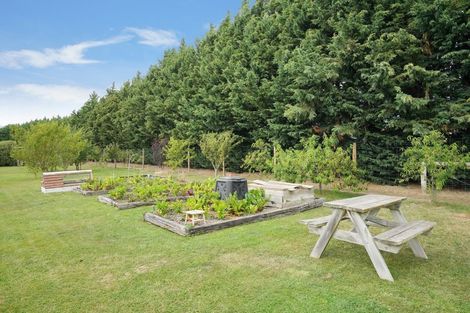 Photo of property in 8 Haydon Place, Amberley, 7410