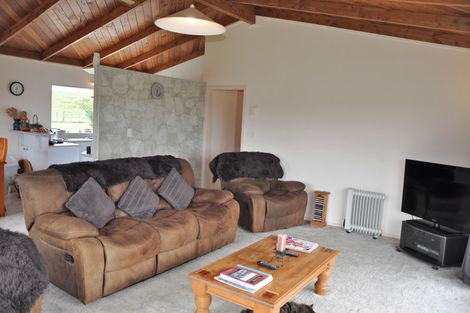 Photo of property in 83 Marshall Road, Kaiwaka, 0573