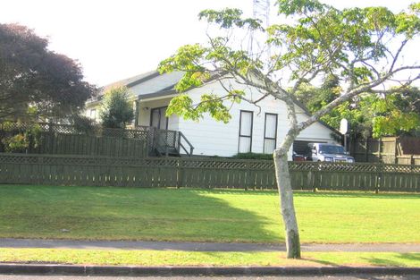 Photo of property in 3 Leven Lane, Totara Heights, Auckland, 2105