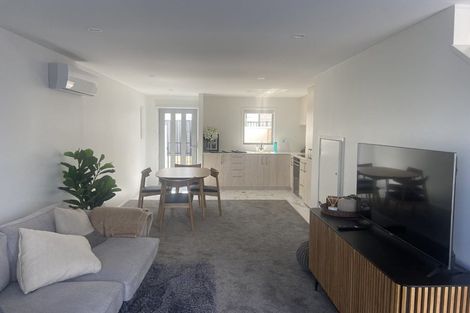 Photo of property in 4/21 Titoki Street, Te Atatu Peninsula, Auckland, 0610