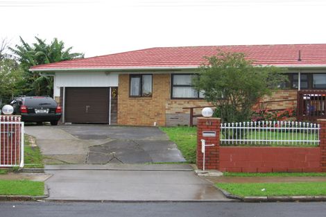 Photo of property in 61 Tiraumea Drive, Pakuranga, Auckland, 2010