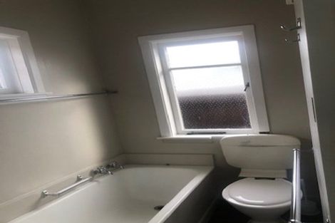 Photo of property in 3166 Great North Road, New Lynn, Auckland, 0600