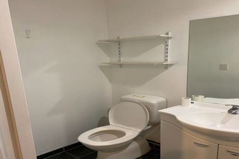 Photo of property in Atrium Towers, 4h/154 The Terrace, Wellington Central, Wellington, 6011