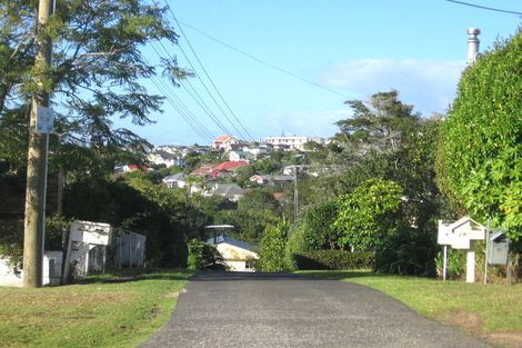 Photo of property in 2/31 Tui Glen Road, Birkenhead, Auckland, 0626